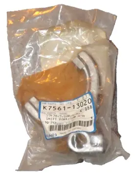 K7561-13020 Kubota Genuine Transmission Shift Fork Nos In Sealed Package Japan