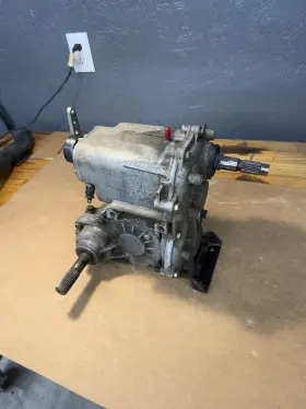 240091 Polaris 2003 Sportsman 700 Twin 4x4 Transmission Gearbox