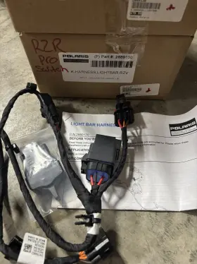 2889130 Polaris K-harness Lightbar
