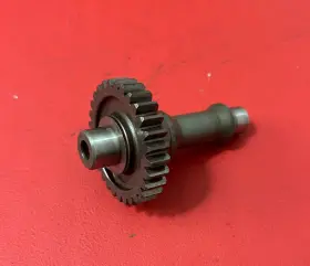 24561-18a02 Suzuki Quadrunner Lt160 Lt230 Oem Reverse Idler Gear With Shaft