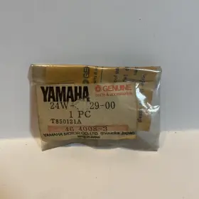 24w-46129-00-00 Yamaha Nos Genuine Expansion Spacer Ytm225 Tri Moto 24w-46129-00