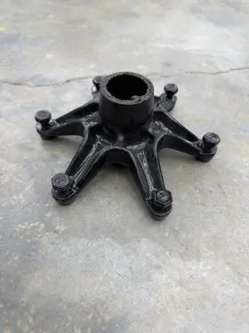 2xj253860000y Yamaha Used Sprocket Hub Banshee Or Blaster Rear Gear 6 Prong Black