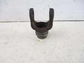 4kb-46146-00-00 Yamaha 96 Wolverine 350 Front Differential #1 Yoke 1995-1996