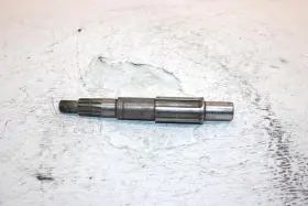 52g-17553-00-00 Yamaha 1990 Moto 4 Oem Middle Driven Gear Shaft Ay5