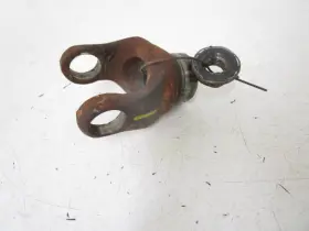 5gt-46146-00-00 Yamaha 98 Yfm 600 Grizzly Front Drive Yoke #1 1998-2001