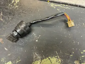 8dm-82510-00-00 Yamaha Main Switch Assy Rw6414