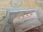 1973 1976 Honda Cr/mt 250 Elsinore Nos Clutch Actuator Lever 22810-357-020 New. Price: $75.00.
